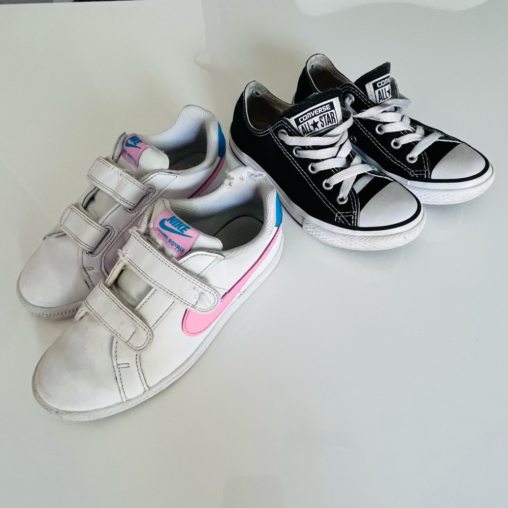 2 pairs of shoes